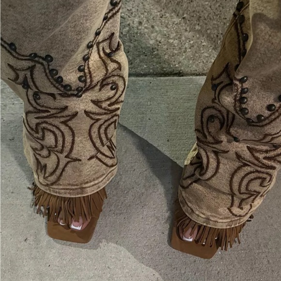 Steve Madden Morina Sandals with Fringe, 10. BNIB. - Picture 4 of 12